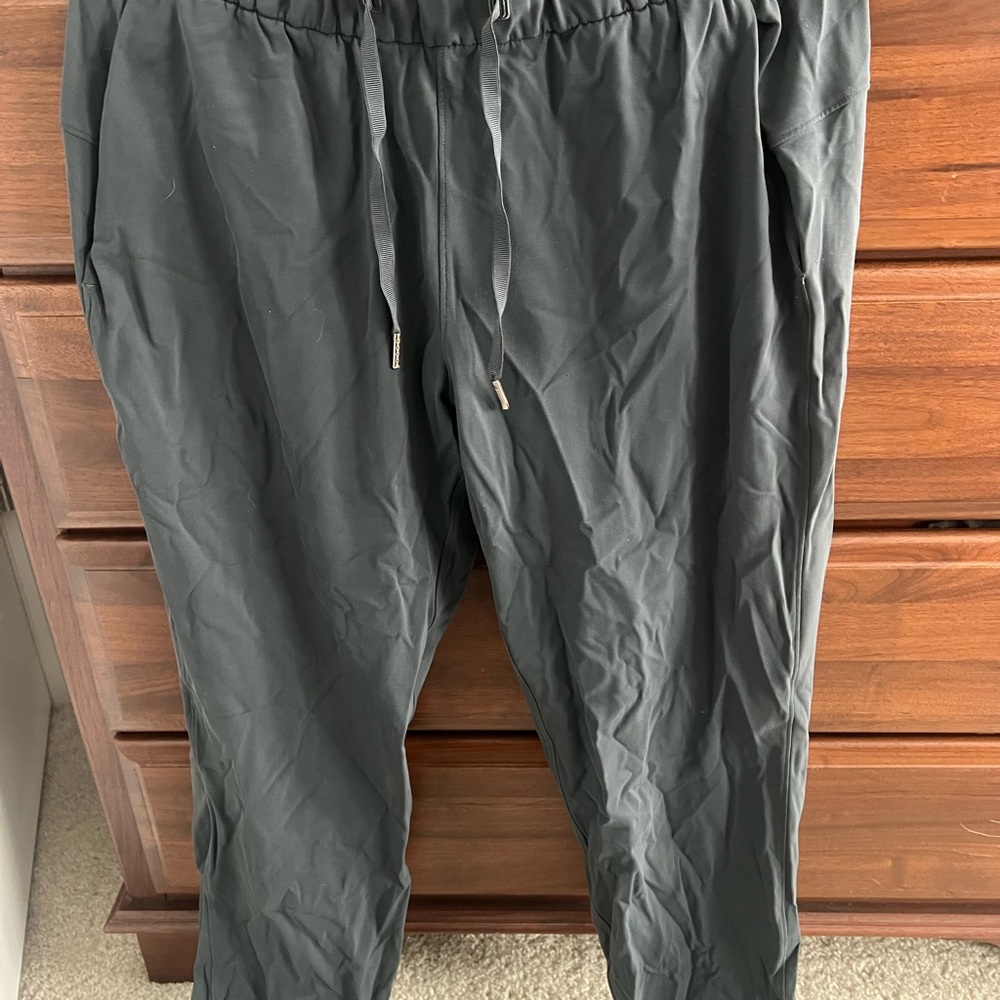 lululemon athletica grey Joggers